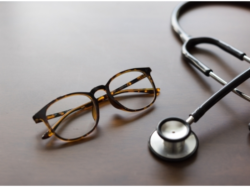 <home>メガネランド